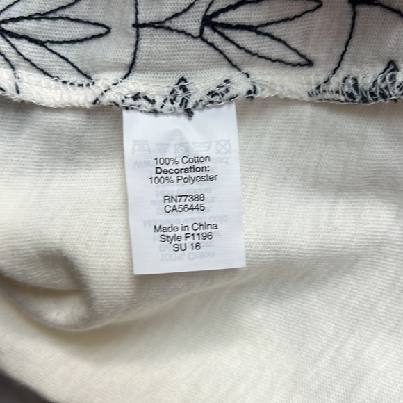 J. Crew | 100% Cotton | Decoration: 100% Polyester - Picture 6 of 7